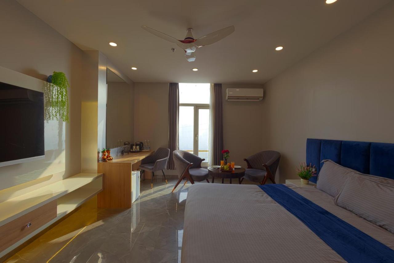 Hotel Bay Laurel Retreat Faridabad Εξωτερικό φωτογραφία