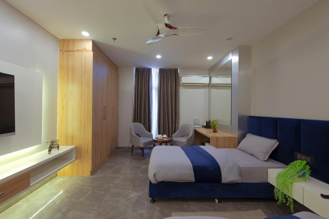 Hotel Bay Laurel Retreat Faridabad Εξωτερικό φωτογραφία