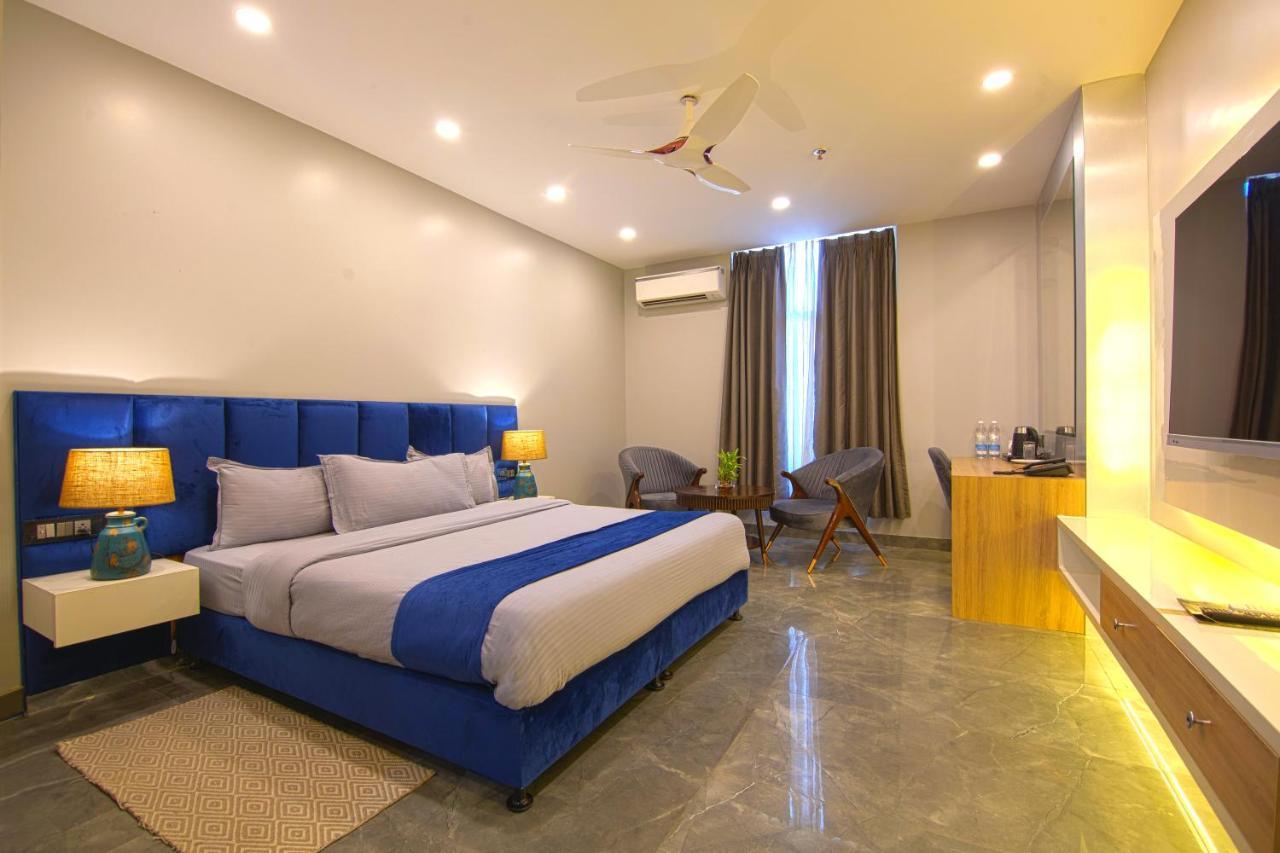 Hotel Bay Laurel Retreat Faridabad Εξωτερικό φωτογραφία