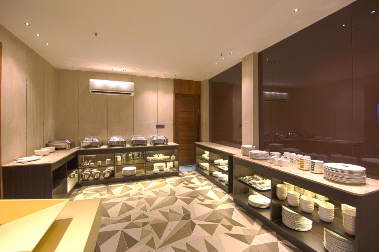 Hotel Bay Laurel Retreat Faridabad Εξωτερικό φωτογραφία